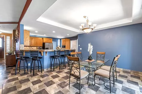 Dining - 2069 E Duff Ave, Reedley, CA 93654 photo 3 of 3