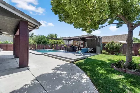 Exterior - 2069 E Duff Ave, Reedley, CA 93654 photo 8 of 8