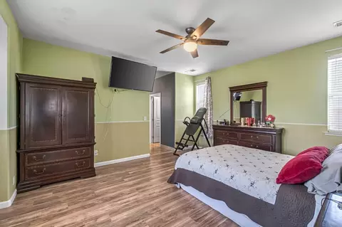 Bedroom - 2069 E Duff Ave, Reedley, CA 93654 photo 2 of 9