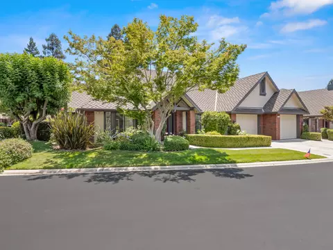 2555 W W Blf #132, Fresno, CA 93711