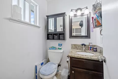 990 Linda Ln, Lemoore, CA 93245 photo 17