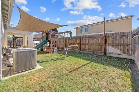 1066 Jade Way, Lemoore, CA 93245 photo 36