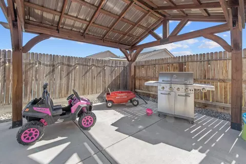 1066 Jade Way, Lemoore, CA 93245 photo 42