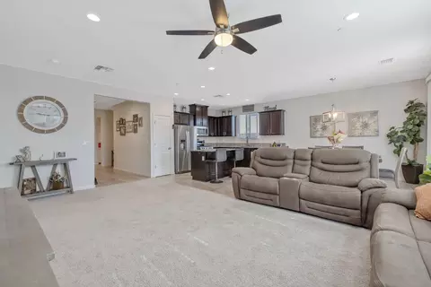 1066 Jade Way, Lemoore, CA 93245 photo 10
