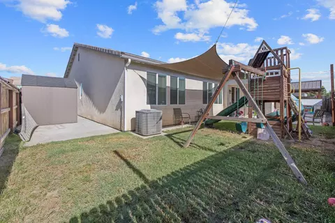 1066 Jade Way, Lemoore, CA 93245 photo 37