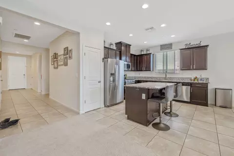 1066 Jade Way, Lemoore, CA 93245 photo 7