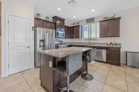 1066 Jade Way, Lemoore, CA 93245 photo 14