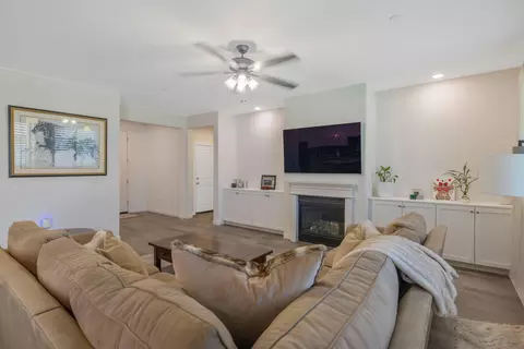 2325 E Copper Ct, Visalia, CA 93292 photo 18