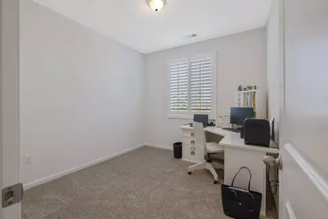 2325 E Copper Ct, Visalia, CA 93292 photo 13