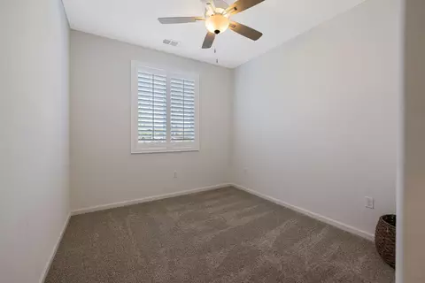 2325 E Copper Ct, Visalia, CA 93292 photo 11