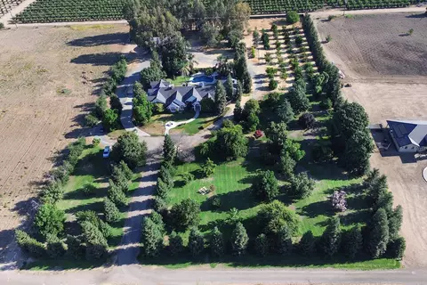 View/Area - 1163 N Belmont Rd, Exeter, CA 93221 photo 8 of 10