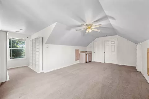 Bedroom - 1163 N Belmont Rd, Exeter, CA 93221 photo 5 of 7