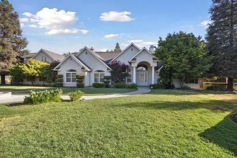 1163 N Belmont Rd, Exeter, CA 93221