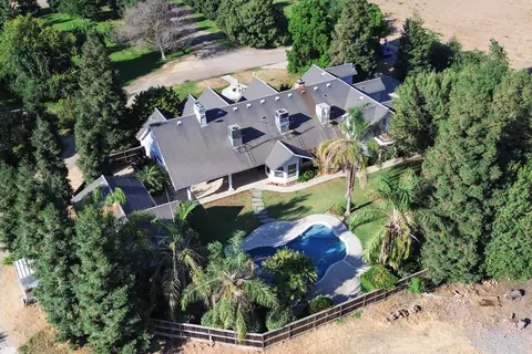 View/Area - 1163 N Belmont Rd, Exeter, CA 93221 photo 6 of 10