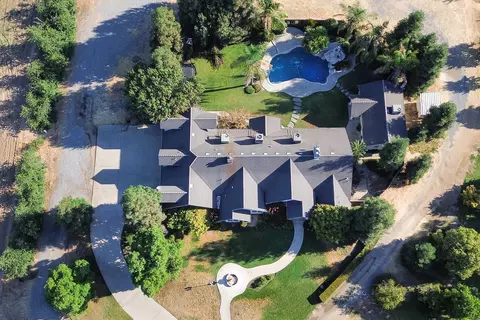 View/Area - 1163 N Belmont Rd, Exeter, CA 93221 photo 3 of 10