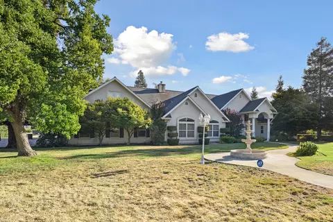 Exterior - 1163 N Belmont Rd, Exeter, CA 93221 photo 3 of 15