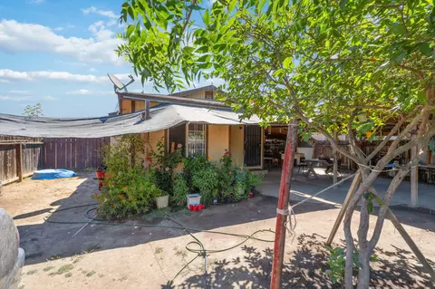 30606 Kame Dr, Goshen, CA 93227