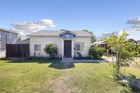808 N Jacob St, Visalia, CA 93291