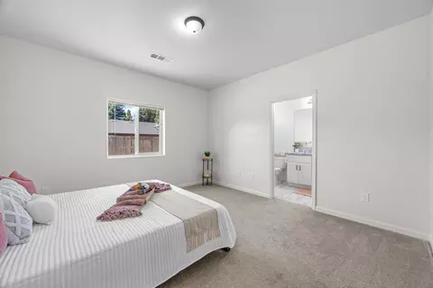 3439 E Grove Ave, Visalia, CA 93292 photo 20