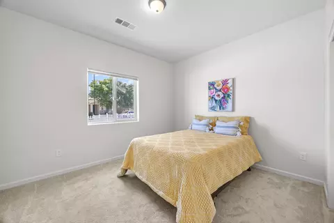 3439 E Grove Ave, Visalia, CA 93292 photo 23