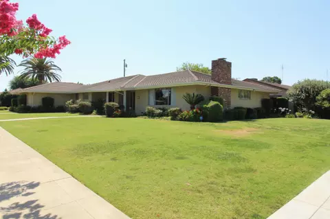 Exterior - 700 Sequoia Dr, Exeter, CA 93221 photo 3 of 10