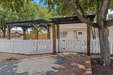 1355 E Birch Ave, Tulare, CA 93274 photo 5