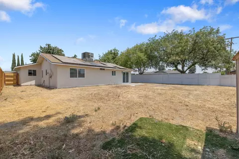 1355 E Birch Ave, Tulare, CA 93274 photo 31