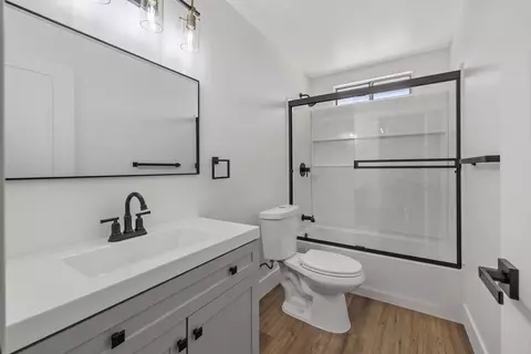 1355 E Birch Ave, Tulare, CA 93274 photo 21