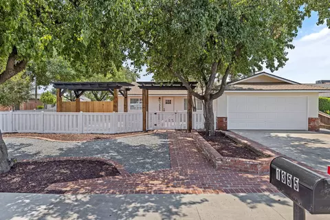 1355 E Birch Ave, Tulare, CA 93274 photo 3