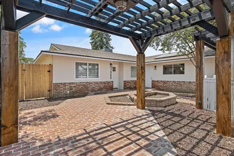 1355 E Birch Ave, Tulare, CA 93274 photo 7