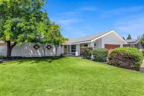 3419 S Vickie Ct, Visalia, CA 93277