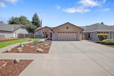 625 E Ferguson Ave, Visalia, CA 93292