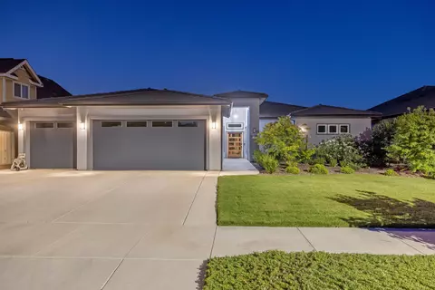 4246 S University St, Visalia, CA 93277