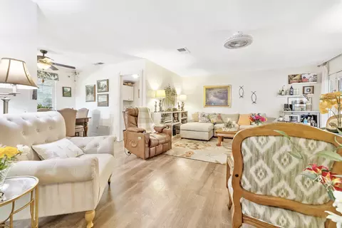 Living - 514 S Francis Ave, Exeter, CA 93221 photo 4 of 4