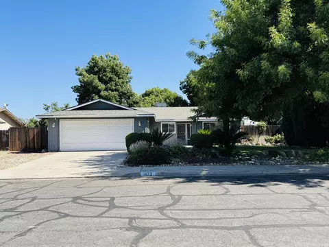 Exterior - 1433 Janet Dr, Exeter, CA 93221 photo 2 of 9