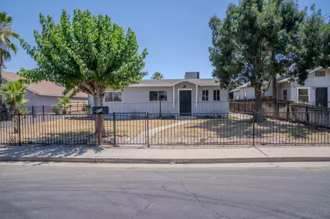 856 W Chestnut St, Exeter, CA 93221