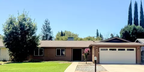 1451 Lowery St, Porterville, CA 93257