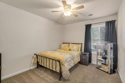 Bedroom - 3812 E Auburn Dr, Visalia, CA 93292 photo 1 of 6