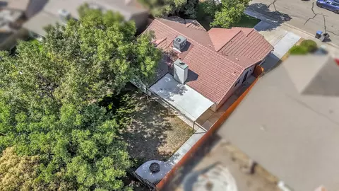 View/Area - 3812 E Auburn Dr, Visalia, CA 93292 photo 3 of 3
