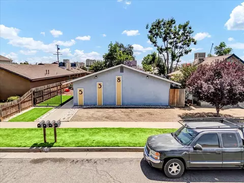 538 S H St, Tulare, CA 93274