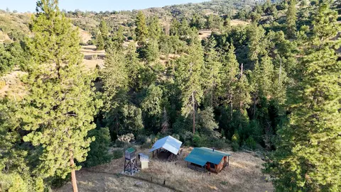 000 Whitaker Forest Rd, Miramonte, CA 93641 photo 2