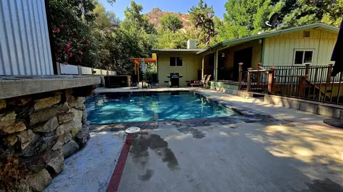 Exterior - 42690 Heidi Dr, Three Rivers, CA 93271 photo 17 of 26