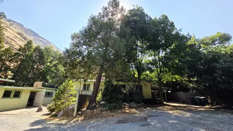 Exterior - 42690 Heidi Dr, Three Rivers, CA 93271 photo 10 of 26