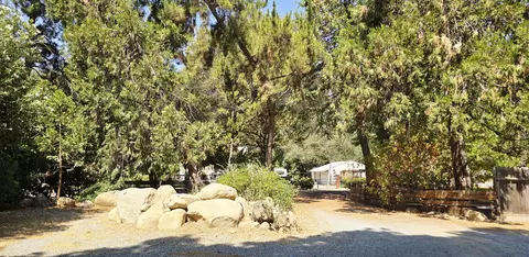 Exterior - 42690 Heidi Dr, Three Rivers, CA 93271 photo 3 of 26