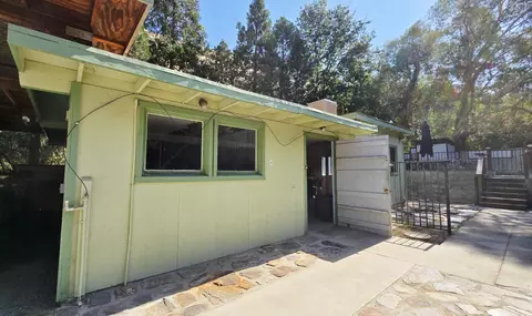 Exterior - 42690 Heidi Dr, Three Rivers, CA 93271 photo 13 of 26