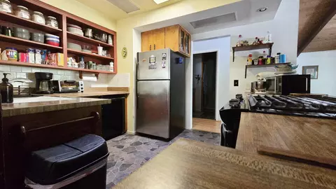 Kitchen - 42690 Heidi Dr, Three Rivers, CA 93271 photo 3 of 12