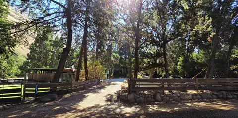 Exterior - 42690 Heidi Dr, Three Rivers, CA 93271 photo 4 of 26