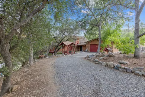 Exterior - 43600 Kaweah River Drive Dr, Three Rivers, CA 93271 photo 5 of 27