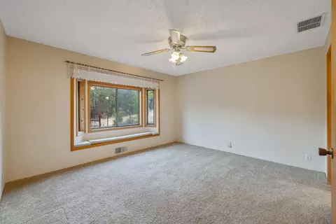 Bedroom - 43600 Kaweah River Drive Dr, Three Rivers, CA 93271 photo 1 of 6