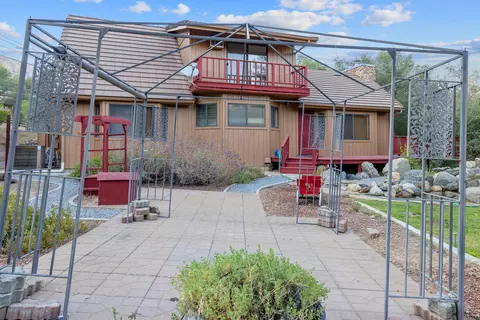Exterior - 43600 Kaweah River Drive Dr, Three Rivers, CA 93271 photo 15 of 27